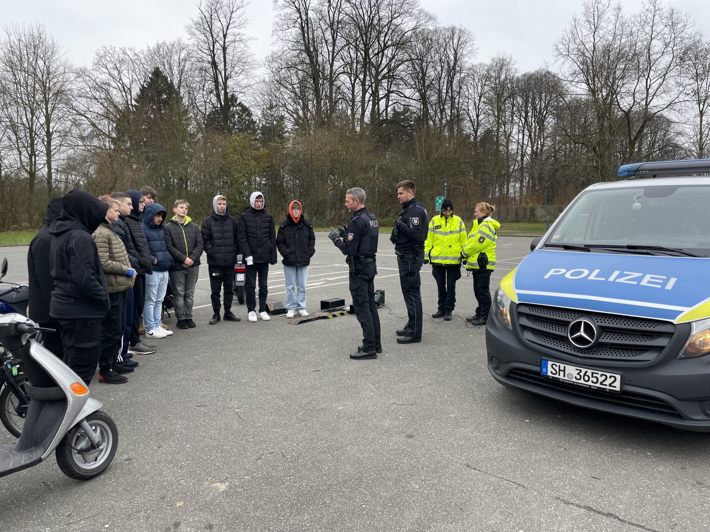 Verkehrskontrolle im Wahlpflichtkurs